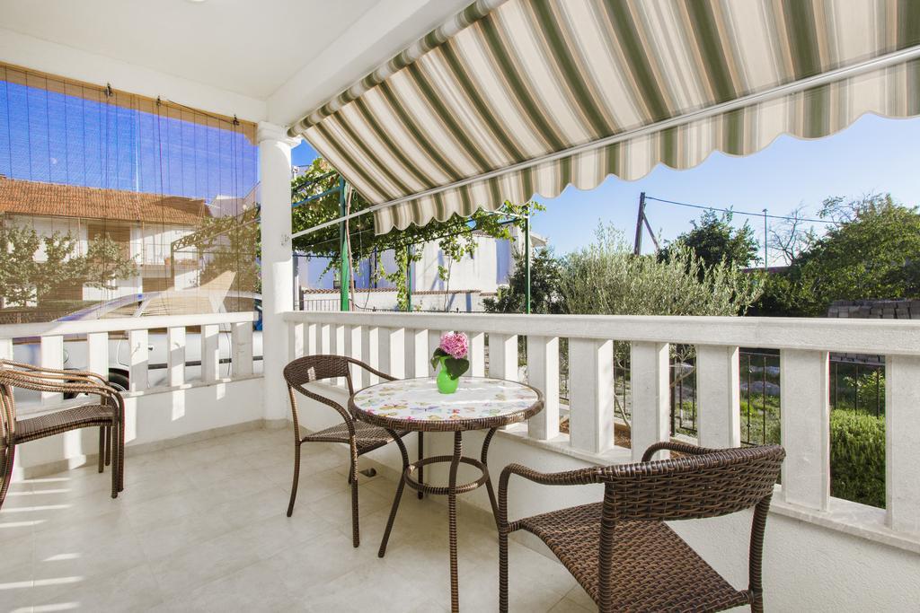 Srdarev Pencov Apartment Vodice